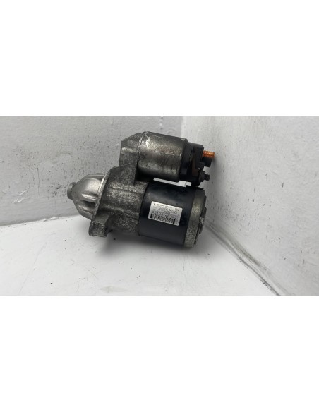Recambio de motor arranque para kia cee´d 1.6 cat referencia OEM IAM 361002B200  