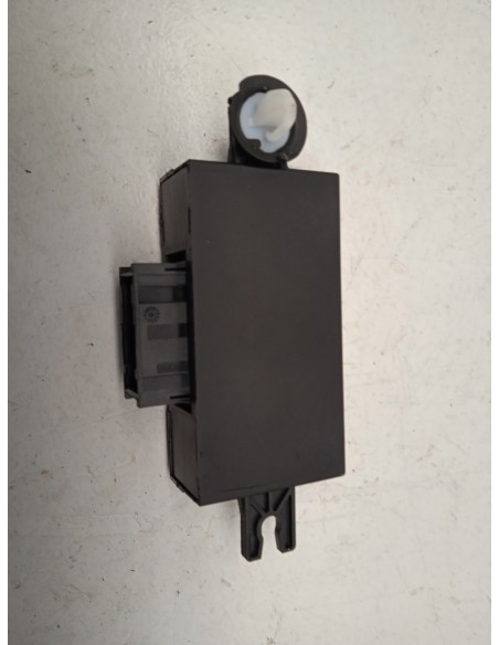 Recambio de modulo electronico para ds 3 crossback so chic referencia OEM IAM 9838069680  
