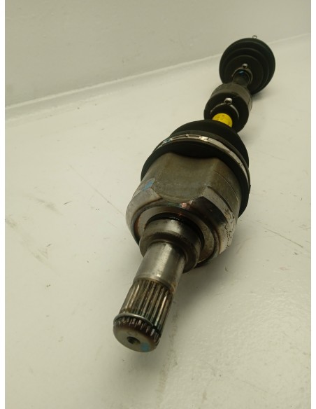 Recambio de transmision delantera izquierda para kia rio (yb) drive referencia OEM IAM 49500H8220  