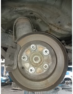 Recambio de mangueta trasera derecha para land rover range rover sport v6 td s referencia OEM IAM RLH500020  