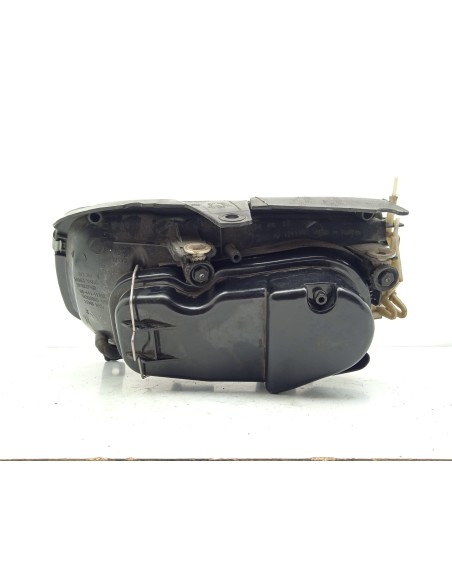 Recambio de faro derecho para volkswagen polo berlina (6n2) 1.9 sdi referencia OEM IAM   