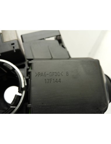 Recambio de mando luces para toyota auris 2.0 d-4d cat referencia OEM IAM 173832  
