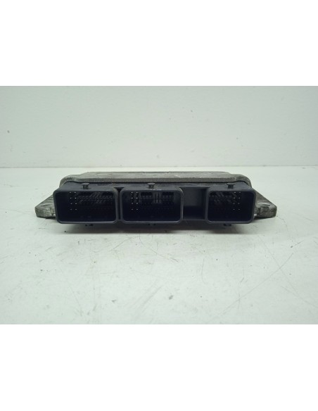 Recambio de centralita motor uce para renault megane iii berlina 5 p authentique referencia OEM IAM 237101353R  