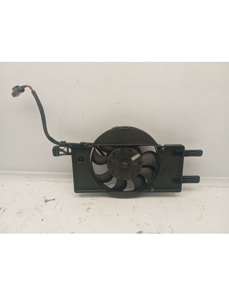 Recambio de electroventilador para ford focus lim. (cb8) trend referencia OEM IAM BV618C607SB  