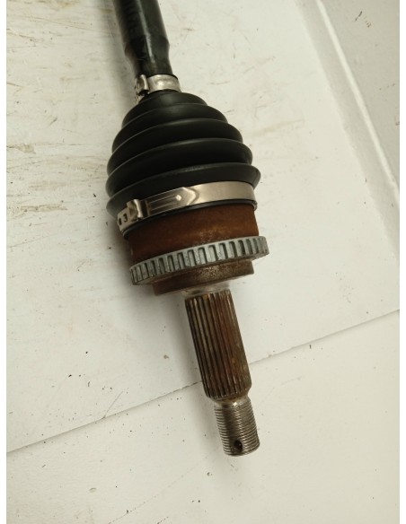 Recambio de transmision delantera derecha para hyundai i30 1.4 cat referencia OEM IAM 495002L010  