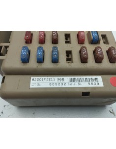 Recambio de caja reles / fusibles para subaru xv executive referencia OEM IAM 82201FJ211   2