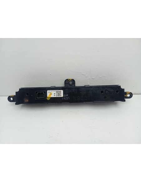 Recambio de pantalla multifuncion para mazda 2 lim. () luxury referencia OEM IAM BHR155260  