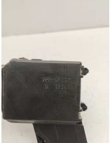 Recambio de mando limpia para subaru xv executive referencia OEM IAM 173848  