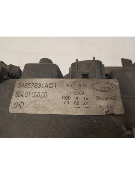 Recambio de faro izquierdo para chrysler voyager (rg) 2.5 crd cat referencia OEM IAM 04857831AC  