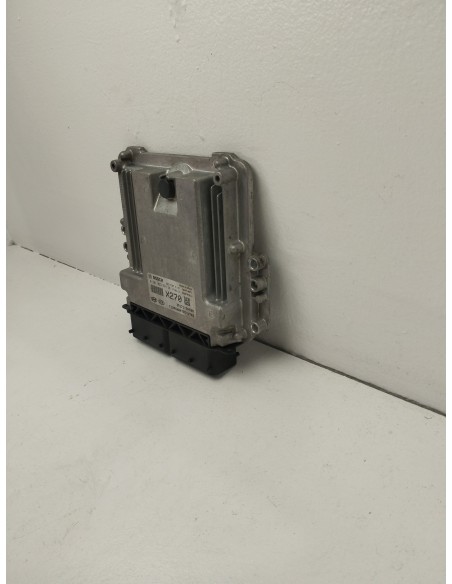 Recambio de centralita motor uce para kia carens ( ) emotion referencia OEM IAM 391712A520  