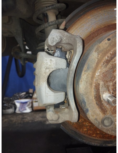 Recambio de pinza de freno trasera derecha para subaru xv executive referencia OEM IAM 26692SG000  