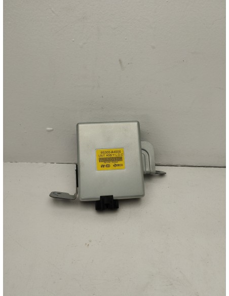 Recambio de modulo electronico para kia carens ( ) emotion referencia OEM IAM 95300A4000  