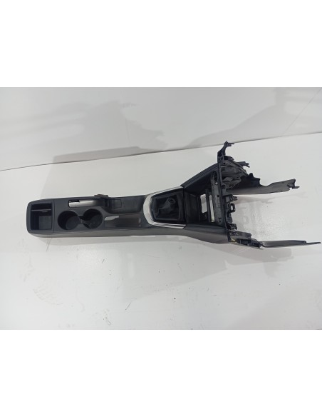 Recambio de consola central para mazda 2 lim. () luxury referencia OEM IAM DA6C64421  
