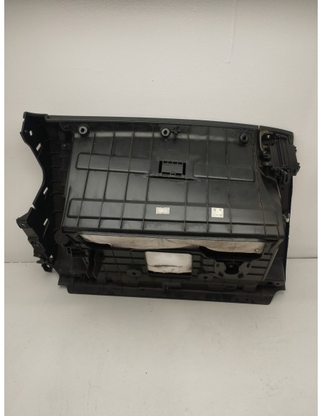 Recambio de guantera para kia carens ( ) emotion referencia OEM IAM 84760A4000  