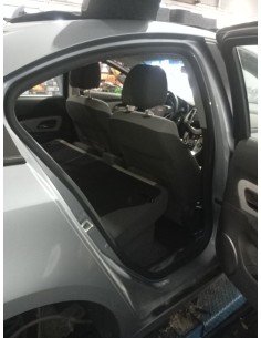 Recambio de gomas contorno puerta para chevrolet cruze lt referencia OEM IAM 95021343 TRA DCH 