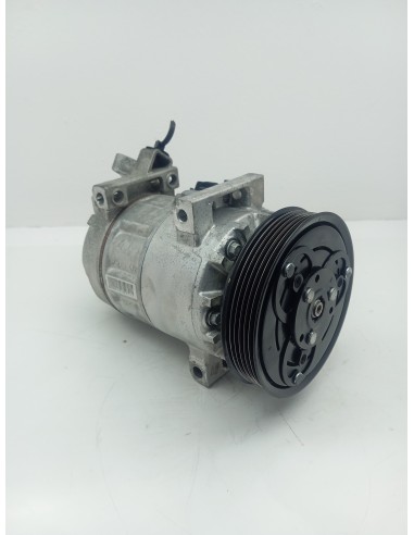 Recambio de compresor aire acondicionado para renault clio iv dynamique referencia OEM IAM 926002352R  