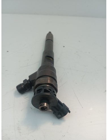 Recambio de inyector para renault clio iv dynamique referencia OEM IAM H8201108033  