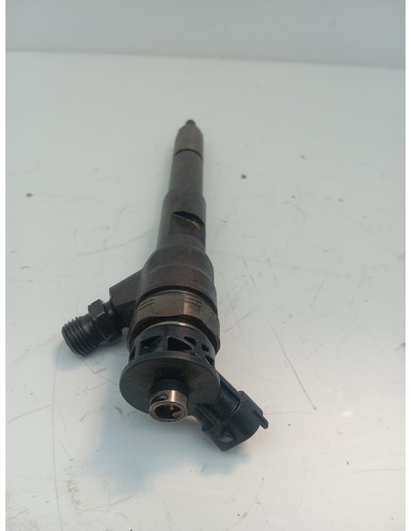 Recambio de inyector para renault clio iv dynamique referencia OEM IAM H8201108033  