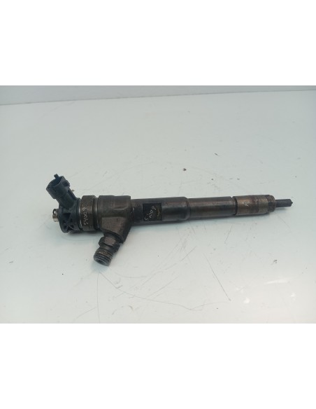 Recambio de inyector para renault clio iv dynamique referencia OEM IAM H8201108033  