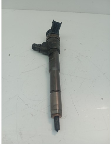 Recambio de inyector para renault clio iv dynamique referencia OEM IAM H8201108033  