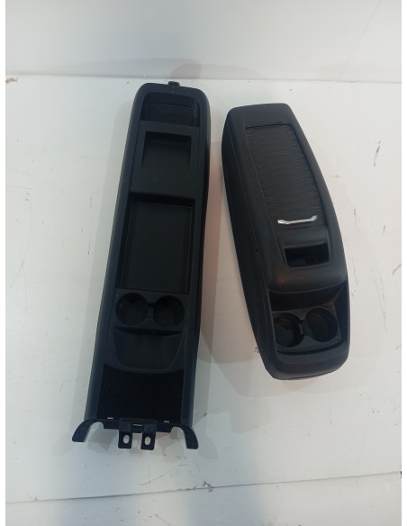 Recambio de consola central para citroën c4 grand picasso shine referencia OEM IAM 9677280977  
