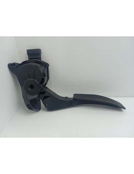 Recambio de potenciometro pedal para chevrolet cruze lt referencia OEM IAM 13252702  