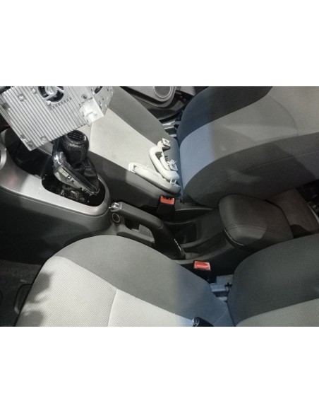 Recambio de apoyabrazos central para chevrolet cruze lt referencia OEM IAM 95954447  