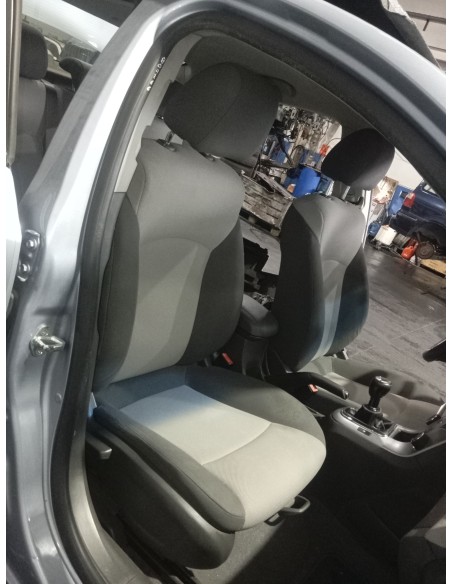 Recambio de asiento delantero derecho para chevrolet cruze lt referencia OEM IAM   