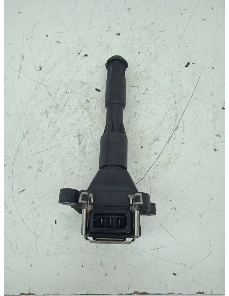 Recambio de bobina encendido para bmw serie 5 berlina (e39) 2.2 24v cat referencia OEM IAM 0221504004  