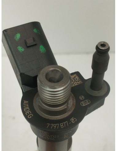 Recambio de inyector para bmw serie 1 coupe (e82) 120d referencia OEM IAM 779787705  