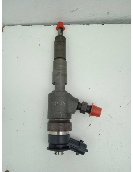 Recambio de inyector para citroën c3 1.4 hdi referencia OEM IAM 0445110135  