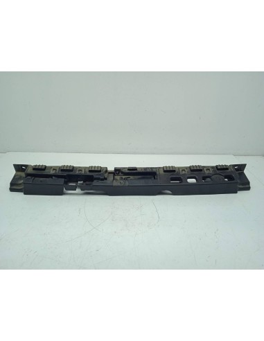 Recambio de plastico para renault captur 1.3 tce referencia OEM IAM 850425825R  