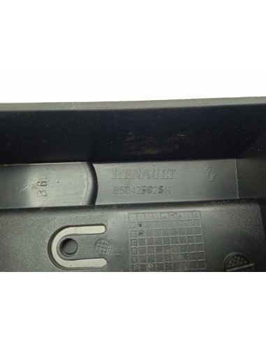 Recambio de plastico para renault captur 1.3 tce referencia OEM IAM 850425825R  