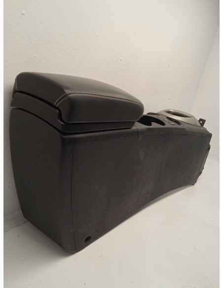 Recambio de apoyabrazos central para nissan qashqai (j10) acenta referencia OEM IAM 96910BR12A  