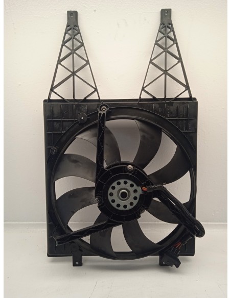Recambio de electroventilador para volkswagen polo (9n3) advance referencia OEM IAM 885002206  