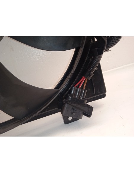 Recambio de electroventilador para volkswagen polo (9n3) advance referencia OEM IAM 885002206  