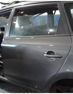 Recambio de puerta trasera izquierda para hyundai i30cw 1.6 crdi cat referencia OEM IAM 770032R210 COLOR GRIS 