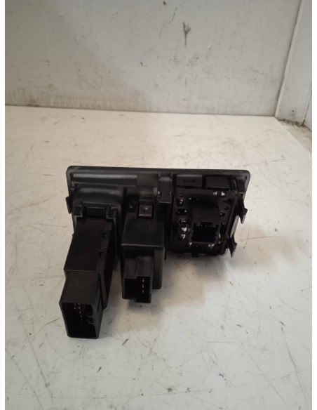 Recambio de mando retrovisor para ssangyong rexton referencia OEM IAM  BOTON RETRO ABATIBLE 