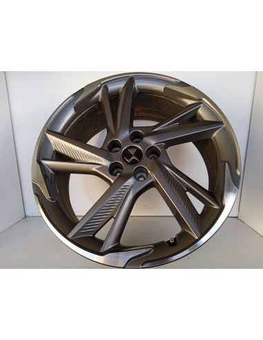 Recambio de llanta para ds 7 crossback e-tense 4x4 so chic referencia OEM IAM 9817501377  