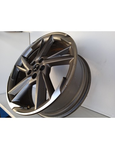 Recambio de llanta para ds 7 crossback e-tense 4x4 so chic referencia OEM IAM 9817501377  