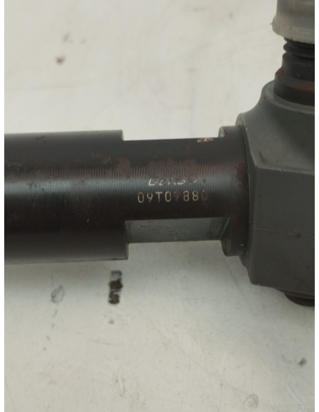 Recambio de inyector para subaru xv executive referencia OEM IAM 16613AA040  