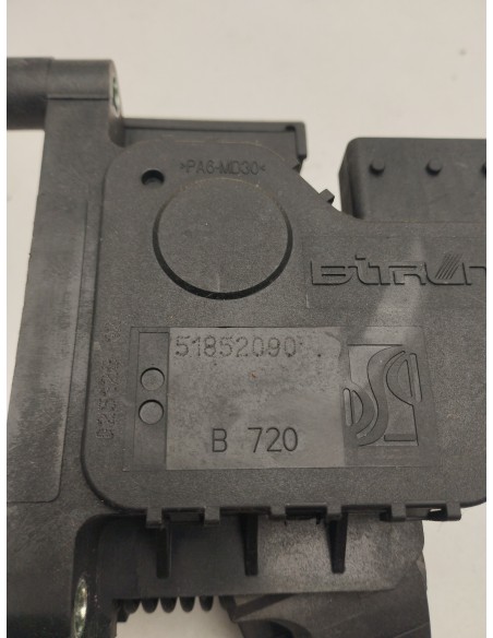 Recambio de potenciometro pedal para lancia ypsilon (402) 1.2 cat referencia OEM IAM 51852090  