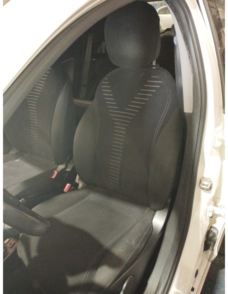 Recambio de asiento delantero izquierdo para lancia ypsilon (402) 1.2 cat referencia OEM IAM   