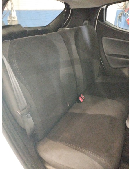 Recambio de asientos traseros para lancia ypsilon (402) 1.2 cat referencia OEM IAM   