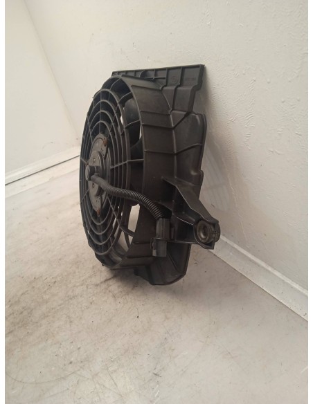 Recambio de electroventilador para kia rio 1.3 cat referencia OEM IAM 97730LD100  