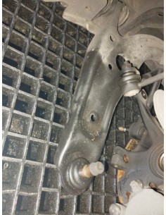 Recambio de brazo suspension inferior delantero izquierdo para lancia ypsilon (402) 1.2 cat referencia OEM IAM 51905057  