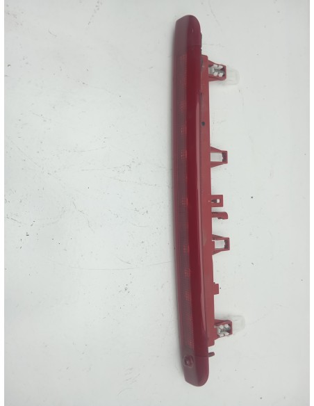 Recambio de luz central de freno para fiat panda (319) red referencia OEM IAM 52174568  