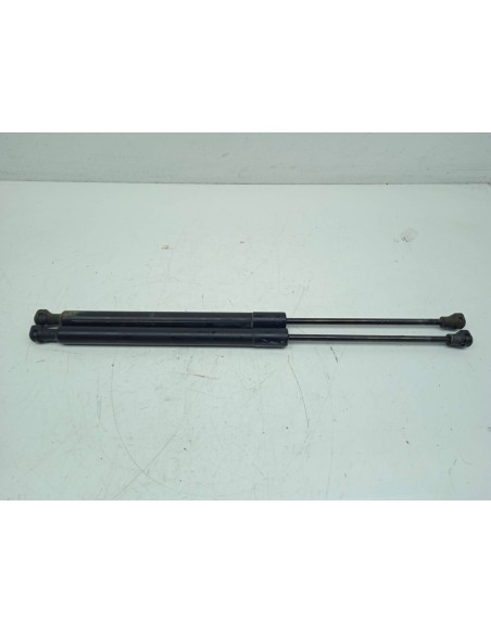 Recambio de amortiguadores maletero / porton para renault clio iv authentique referencia OEM IAM 84430661R  