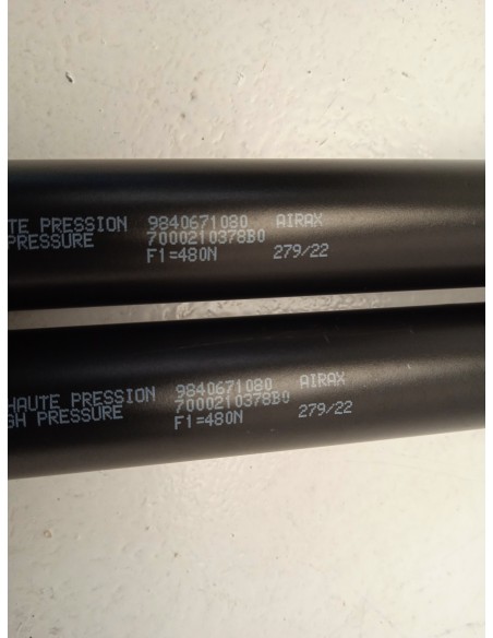 Recambio de amortiguadores maletero / porton para ds 3 crossback so chic referencia OEM IAM 9840671080  