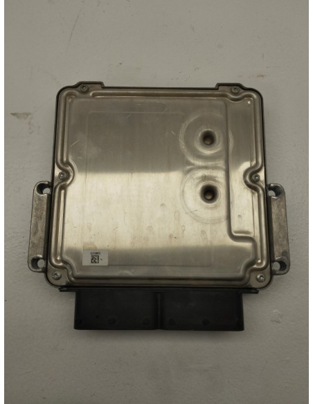 Recambio de centralita motor uce para land rover range rover evoque evoque referencia OEM IAM 0281032607  